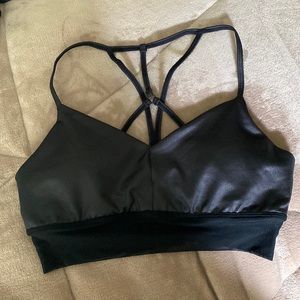 Alo size Medium sports bra NEW